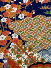 画像をギャラリービューアに読み込む, 紗綾型地紋の御所車古典柄模様【L】