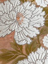 画像をギャラリービューアに読み込む, 牡丹織り模様【あずま型 中】