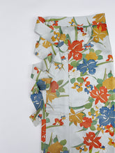 画像をギャラリービューアに読み込む, 藍白大花模様金彩縁【長丈シュッケニ】