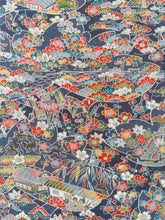 画像をギャラリービューアに読み込む, 花びら枠に四季の草花模様【L】