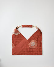 画像をギャラリービューアに読み込む, 華四菱唐花草模様【あずま型 中】