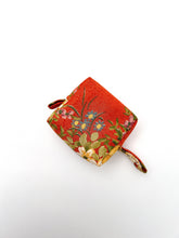 画像をギャラリービューアに読み込む, 斑点地紋に洋画風花模様【中】