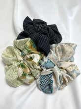 画像をギャラリービューアに読み込む, 金彩に濃紺・水色【中】3点セット