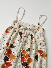 画像をギャラリービューアに読み込む, 古典扇の青海波【絹】