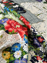 画像をギャラリービューアに読み込む, 【特短】変わり波地紋に雲取り吉祥花模様