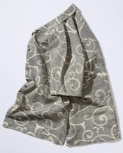 画像をギャラリービューアに読み込む, 唐草模様織り紬【S】