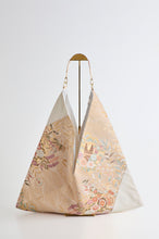 画像をギャラリービューアに読み込む, 排笛に鼓・色紙に草花模様尽くし【あずま型 大】上物