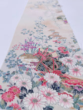 画像をギャラリービューアに読み込む, 鼓模様金箔銀箔暈し模様【六つ釦】