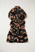 画像をギャラリービューアに読み込む, 縞花並び模様【六つ釦】