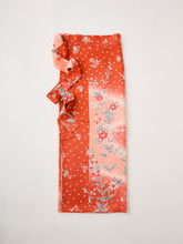 画像をギャラリービューアに読み込む, 紅暈しに草花模様【シュッケニ】