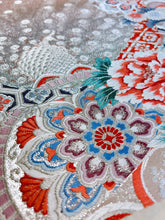 画像をギャラリービューアに読み込む, 唐織・牡丹に孔雀唐花織り模様①【ケニガマ・小】