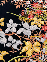 画像をギャラリービューアに読み込む, 変わり横線地紋に撫子・椿花模様【S】