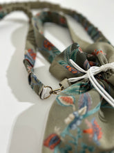 画像をギャラリービューアに読み込む, 更紗花模様の暈し染縮緬地【巾着】