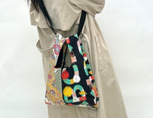 画像をギャラリービューアに読み込む, 斑点地紋に銀糸花模様・小【KBCコラボバッグ】