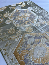 画像をギャラリービューアに読み込む, 花蝶唐草模様金銀糸【あずま型 中】特上