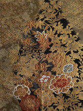 画像をギャラリービューアに読み込む, 牡丹梅楓立涌花丸模様【あずま型 中】上物