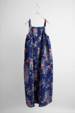 画像をギャラリービューアに読み込む, 椿に菊草花模様【サイドギャザーワンピース】