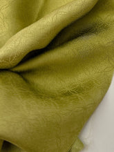 画像をギャラリービューアに読み込む, 七宝地紋尽くし花模様【六つ釦】