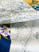 画像をギャラリービューアに読み込む, 枝葉地紋に四季草花模様【ティアード】