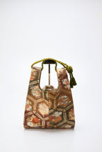 画像をギャラリービューアに読み込む, 華亀甲模様【ケニショ・小】