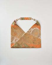 画像をギャラリービューアに読み込む, 【あずま型 中】道長動物花模様・西陣引箔