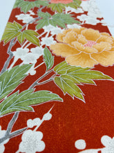 画像をギャラリービューアに読み込む, 霞地紋に大花模様【ブラウス】