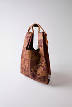 画像をギャラリービューアに読み込む, 流水地に花唐草模様金糸【ケニショ・大】