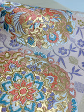 画像をギャラリービューアに読み込む, 唐織正倉院向かい鳥華模様【あずま型 大】