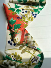 画像をギャラリービューアに読み込む, 草枝実模様【長】