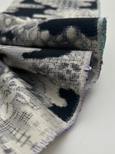 画像をギャラリービューアに読み込む, 雲取り吉祥花模様紬【長丈シュッケニ】