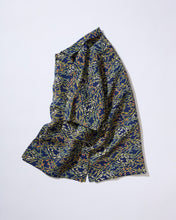 画像をギャラリービューアに読み込む, 横縞地紋に枝の実模様【S】