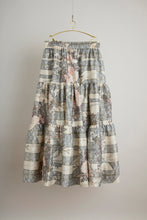 画像をギャラリービューアに読み込む, 菊尽くし地紋に花籠金彩模様【ティアード】