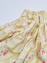 画像をギャラリービューアに読み込む, 流水地紋に花模様【ティアード】