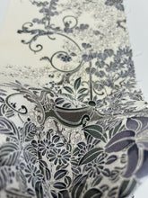 画像をギャラリービューアに読み込む, 百合菊楓梅花尽くし模様【ブラウス】