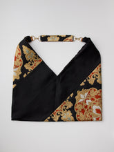画像をギャラリービューアに読み込む, 黒地金糸の唐草花模様【あずま型 大】上物
