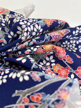 画像をギャラリービューアに読み込む, 扇模様に草花尽くし