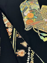 画像をギャラリービューアに読み込む, 【予約品】印籠模様にオパール箔付け・黒留袖【フォーマルシュッケニ】