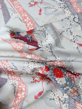 画像をギャラリービューアに読み込む, 【特短】紗綾型地紋に短冊・花車・扇模様