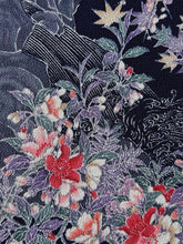 画像をギャラリービューアに読み込む, 鬼しぼ縮緬に友禅染流水草花模様【ギャザータイプ】(新商品)