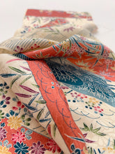 画像をギャラリービューアに読み込む, 華尽くし地紋に四季草花模様