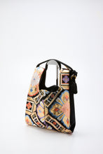 画像をギャラリービューアに読み込む, 蜀江華紋模様【ケニショ・小】