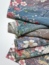 画像をギャラリービューアに読み込む, 鬼しぼ縮緬四季草花模様【サイドギャザーワンピース】