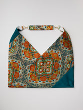 画像をギャラリービューアに読み込む, 花・華唐草模様更紗横錦【あずま型 大】特上