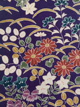画像をギャラリービューアに読み込む, 鬼しぼ縮緬・四季の草花模様【サイドギャザーワンピース】
