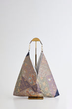 画像をギャラリービューアに読み込む, 更紗に唐花・花鳥模様引箔【あずま型 中】上物