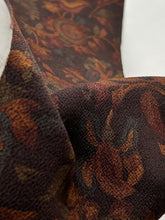 画像をギャラリービューアに読み込む, 水彩風唐草花模様・縮緬