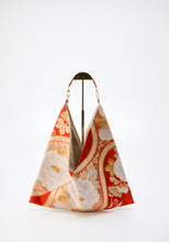 画像をギャラリービューアに読み込む, 立涌牡丹模様【あずま型 中】