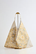 画像をギャラリービューアに読み込む, 裂取宝相華蜀江華模様【あずま型 大】上物