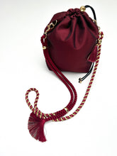 画像をギャラリービューアに読み込む, 真紅【ケニ巾着】