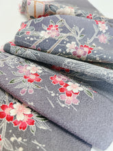 画像をギャラリービューアに読み込む, 縮緬・御所車草花模様【サイドギャザーワンピース】